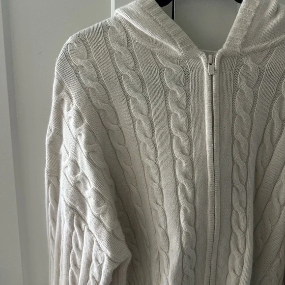 Sunday Best White Octavia Sweater Zip Up - Picture 3 of 9